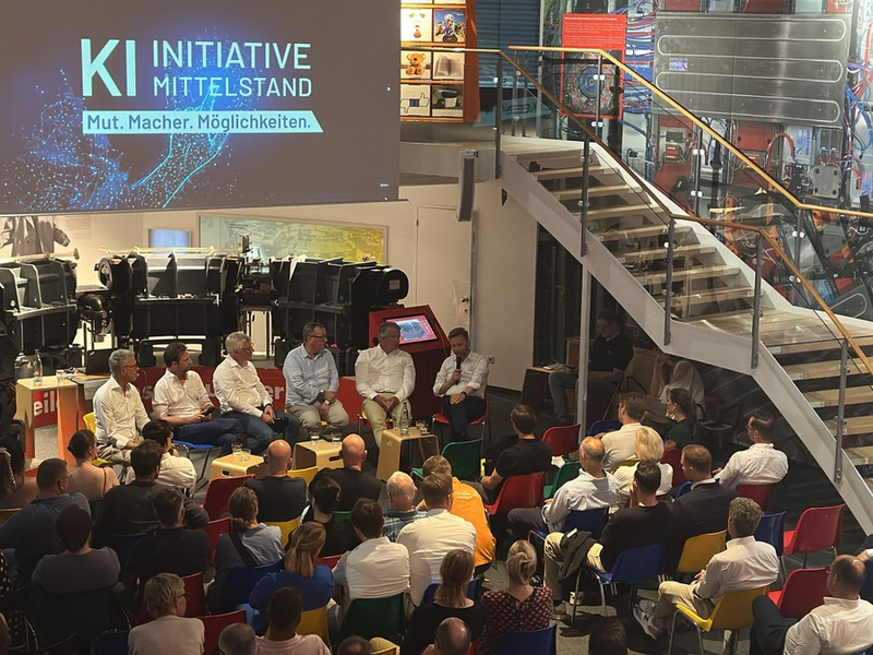 Erfolgreicher Auftakt der KI-Initiative Mittelstand in Bonn: abcfinance und neuland.ai bringen gemeinsam mit Partner KI.NRW den Mittelstand in die KI-Praxis - Foto: presseportal.de