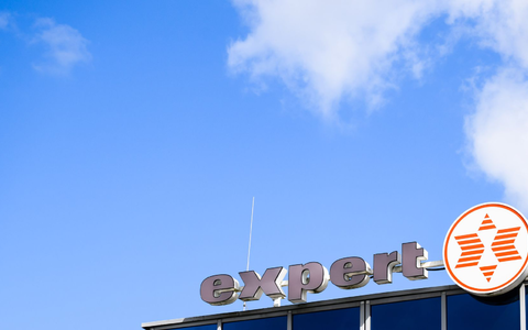 Expert-Vorstand Müller treibt die Neuausrichtung und Digitalisierung des Unternehmens voran. - Foto: Julian Stratenschulte/dpa