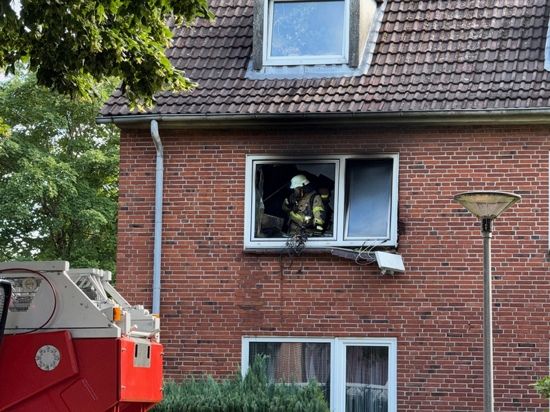 FW-SE: Wohnungsbrand mit verletzter Person in Bad Bramstedt - Foto: presseportal.de