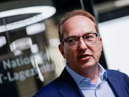 Bundesinnenminister Alexander Dobrindt (CSU) will mit Amtskollegen aus mehreren Nachbarstaaten über das Gemeinsame Europäische Asylsystem (GEAS) sprechen. - Foto: Thomas Banneyer/dpa