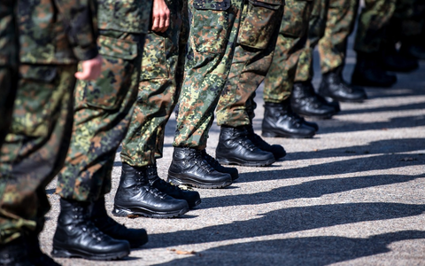 +++ Achtung Sperrfrist (Print, Radio und Online): 18.00 Uhr +++ / ARD-DeutschlandTREND: Drei von vier Deutschen fĂĽr WiedereinfĂĽhrung der Wehrpflicht - Foto: presseportal.de +++ Achtung Sperrfrist (Print, Radio und Online): 18.00 Uhr +++ / ARD-DeutschlandTREND: Drei von vier Deutschen fĂĽr WiedereinfĂĽhrung der Wehrpflicht - Foto: presseportal.de