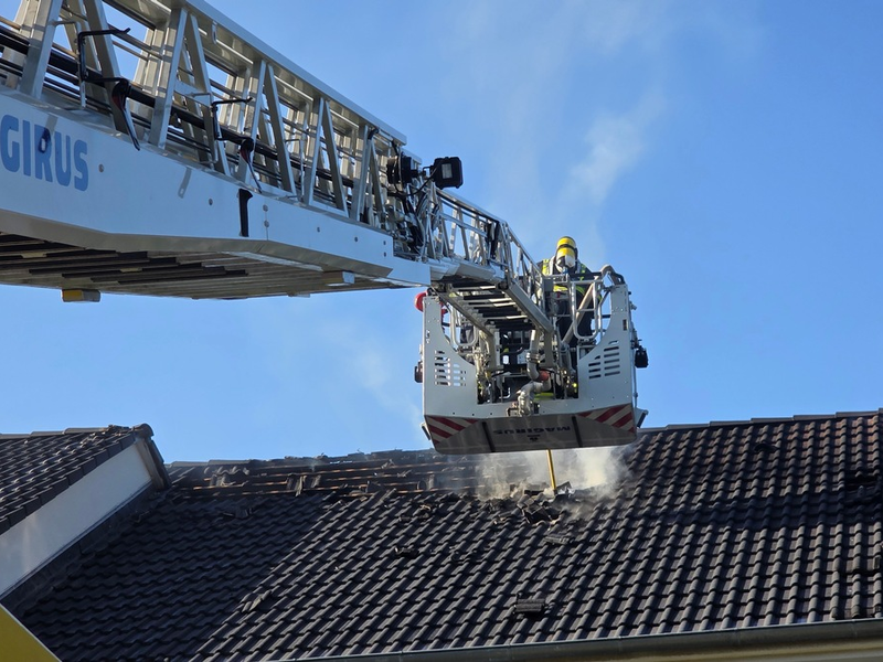 FW Celle: Dachstuhlbrand in Altencelle (Erstmeldung) - Foto: presseportal.de