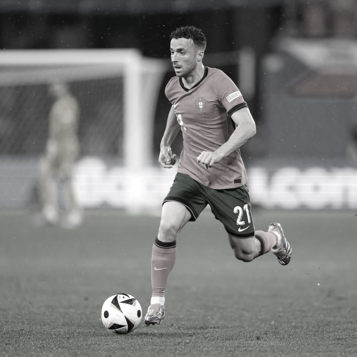 Diogo Jota starb ebenso wie sein Bruder bei einem Verkehrsunfall in Spanien.  - Foto: Robert Michael/dpa