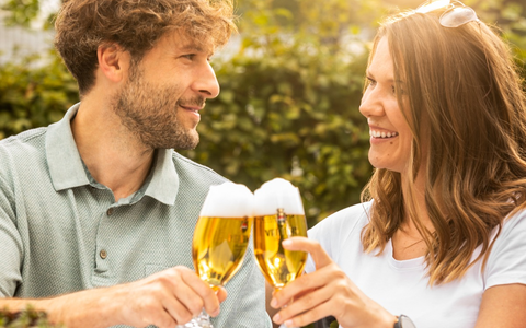 Dynamischer Aufwärtstrend gegen Marktentwicklung / Halbjahreserfolg: Veltins wächst mit Pils, Pülleken und Lager - Foto: presseportal.de