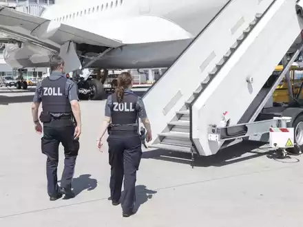 HZA-DU: Gut informiert durch den Zoll - Tipps für eine sorgenfreie Rückkehr aus dem Urlaub - Foto: presseportal.de