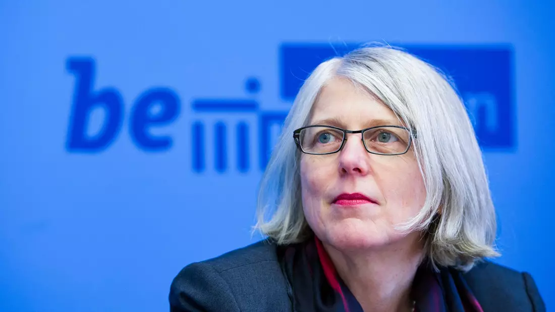 Sonderermittlerin Sudhof kann zum Vorgehen des damaligen Gesundheitsministers Spahn bei der Maskenbeschaffung im Haushaltsausschuss aussagen. (Archivbild) - Bild: Inga Kjer/dpa