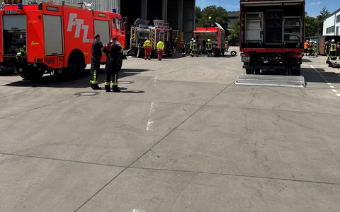 POL-HI: Gefahrguteinsatz auf dem Gelände des Wertstoffhofes der ZAH in Heinde - Foto: presseportal.de
