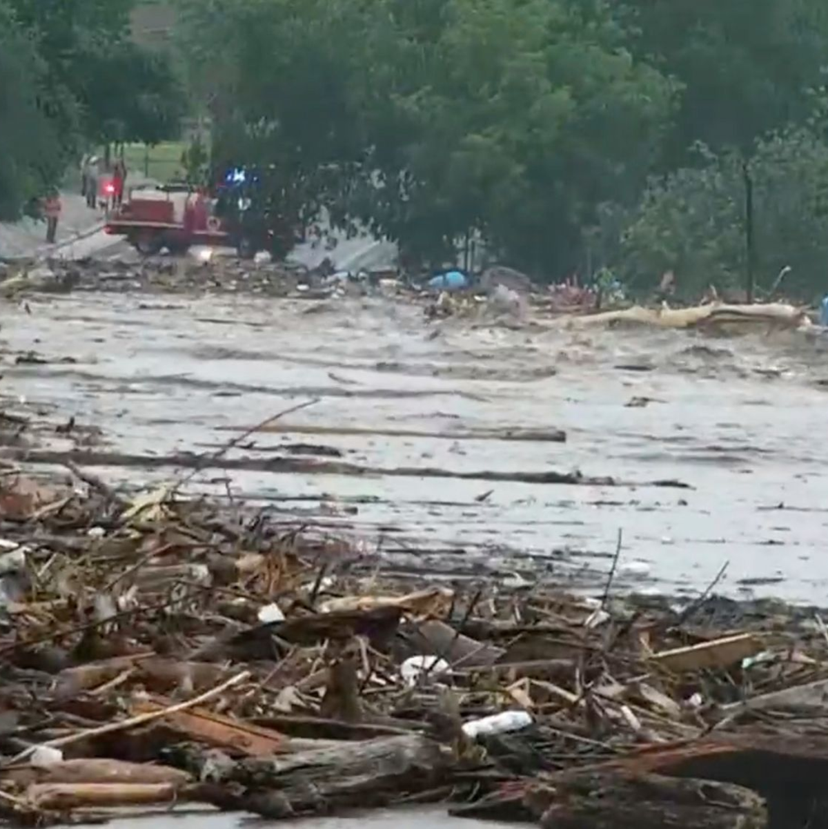 Die Polizeibehörde sprach von einem «katastrophalen Hochwasser». - Foto: -/KSAT/AP/dpa