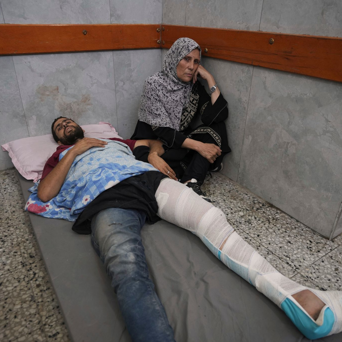Bei israelischen Angriffen im Gazastreifen werden noch immer täglich Menschen getötet und verletzt.   - Foto: Jehad Alshrafi/AP/dpa