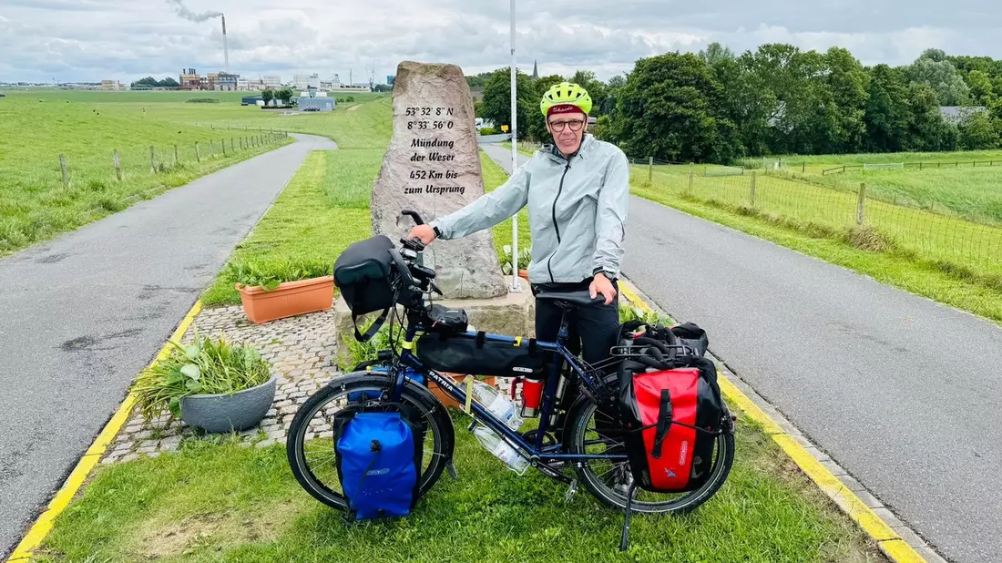 POL-ME: Nie Radlos: Frank Eigelshofen erreicht Tour de France-Marke - Mehr als 10.000 Euro an Spenden gesammelt! - 2507028 - Bild: presseportal.de