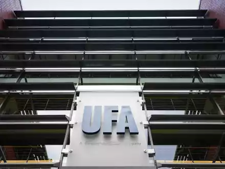 Die Film- und TV-Produktionsfirma Ufa verlegt ihren Sitz von Potsdam wieder nach Berlin (Archivbild). - Foto: Soeren Stache/dpa