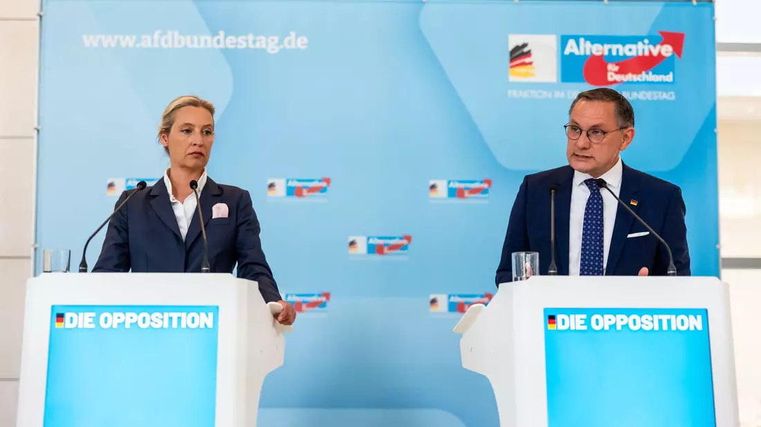 Beschlossen werden sollen auch ein Verhaltenskodex. - Bild: Michael Kappeler/dpa