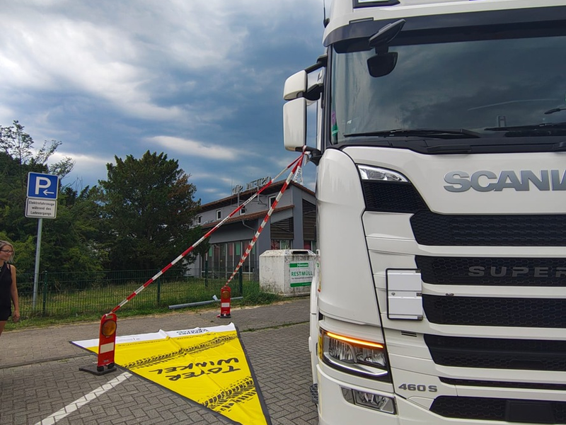 POL-ROW: ++ Toter Winkel - Die Gefahr der Unsichtbarkeit im Fokus des 221. Fernfahrerstammtisches der Polizeidirektion Lüneburg ++ - Foto: presseportal.de