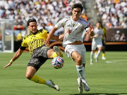 Sein Team war chancenlos gegen Real Madrid: BVB-Coach Niko Kovac. - Foto: Adam Hunger/FR110666 AP/AP/dpa
