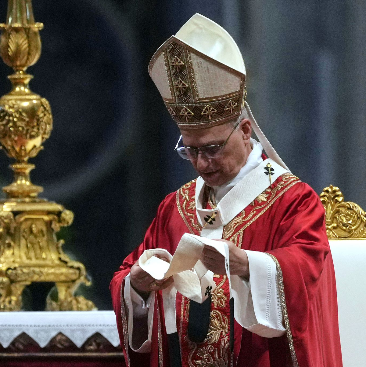 Papst Leo XIV. wird in Castel Gandolfo auch mehrere Messen lesen. - Foto: Andrew Medichini/AP/dpa