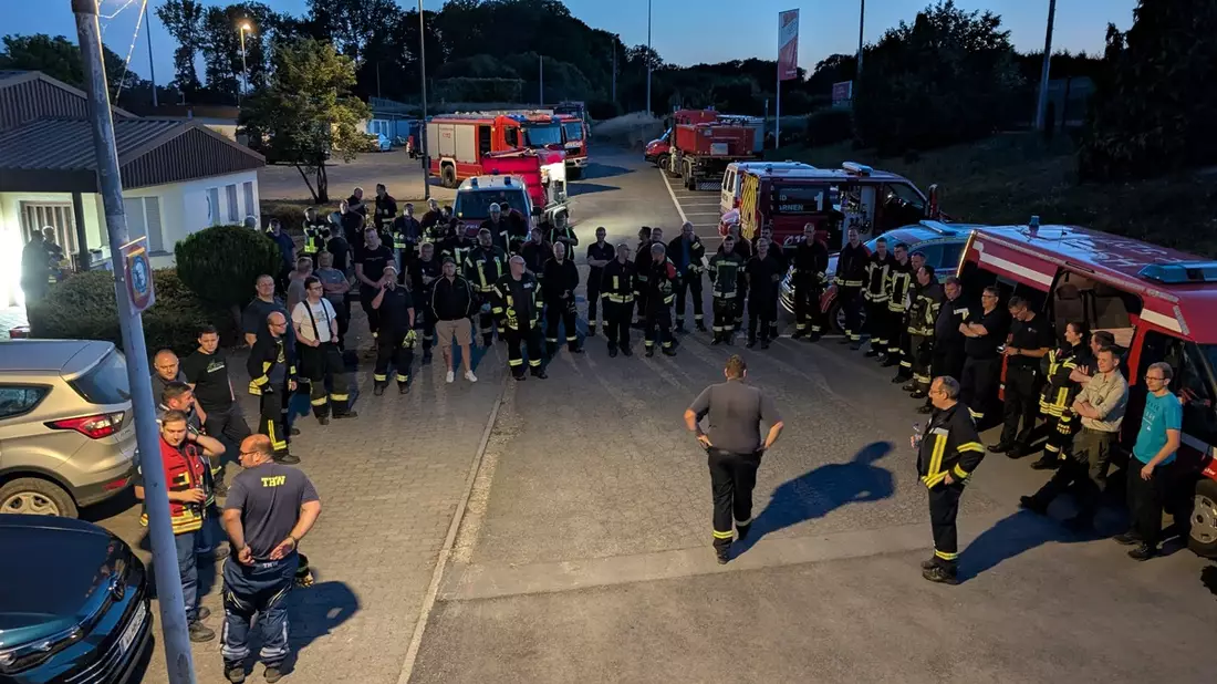 FW-AR: Interkommunale Waldbrandübung der Feuerwehren Ense und Arnsberg - Bild: presseportal.de