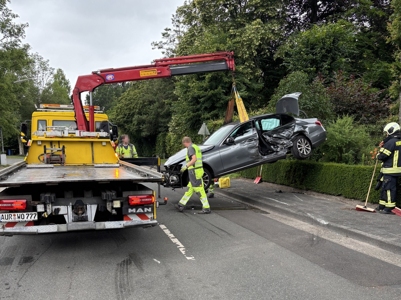 FW-AUR: Hilfeleistung nach Verkehrsunfall - Foto: presseportal.de