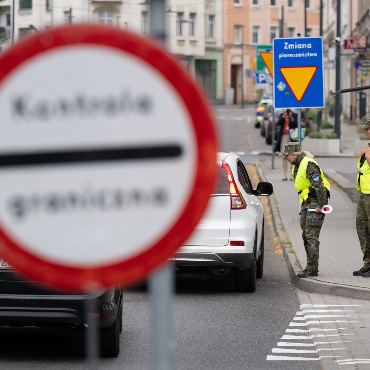 Auf polnischer Seite wird laut Innenministerium flächendeckend kontrolliert. - Foto: Sebastian Kahnert/dpa