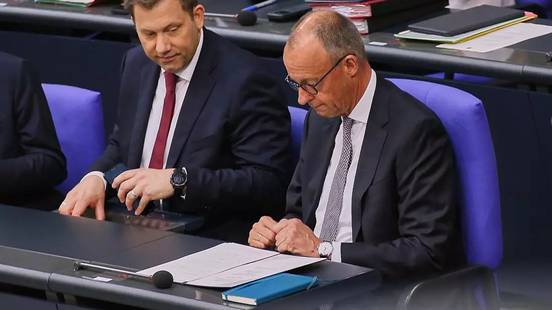 Lars Klingbeil und Friedrich Merz (Archiv) - Bild: über dts Nachrichtenagentur