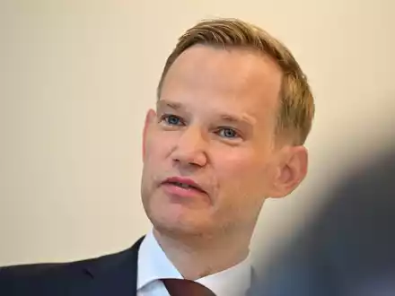 Bundesdrogenbeauftragter Hendrik Streeck: Drogenkonsumräume können Leben retten. - Foto: Katharina Kausche/dpa