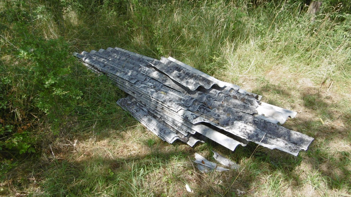 LPI-J: Zeugen nach illegaler Müllentsorgung gesucht - Foto: presseportal.de