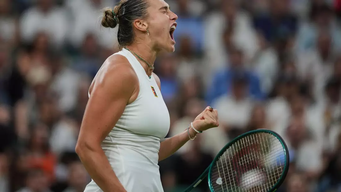 Aryna Sabalenka will erstmals ins Wimbledon-Finale. - Bild: Kin Cheung/AP/dpa