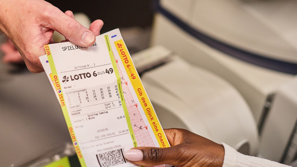 LOTTO 6aus49: Millionär dank Sechs Richtigen / Rund 1,8 Millionen gehen in den Kreis Gütersloh - Foto: presseportal.de