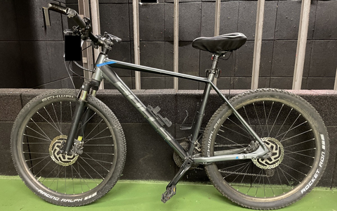 POL-DA: Darmstadt: Fahrrad sichergestellt/ Polizei sucht nach den Eigentümern - Foto: presseportal.de POL-DA: Darmstadt: Fahrrad sichergestellt/ Polizei sucht nach den Eigentümern - Foto: presseportal.de