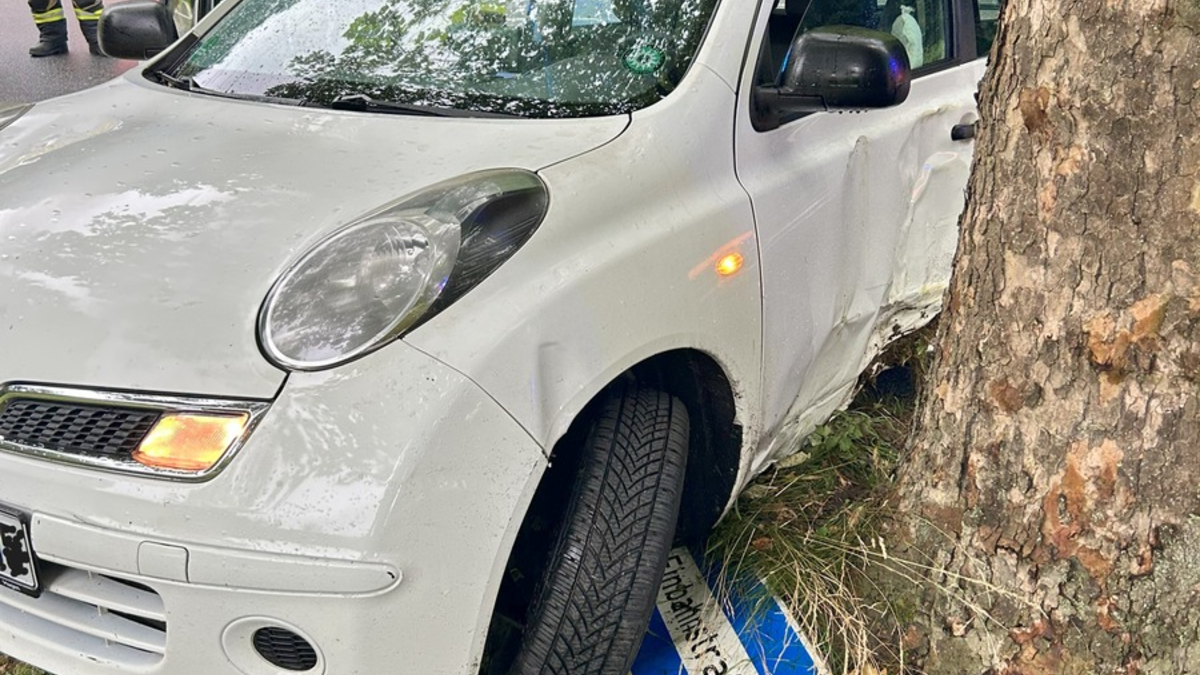 FW-EN: Feuerwehr im Dauereinsatz - Verkehrsunfall auf Ender Talstraße - Foto: presseportal.de
