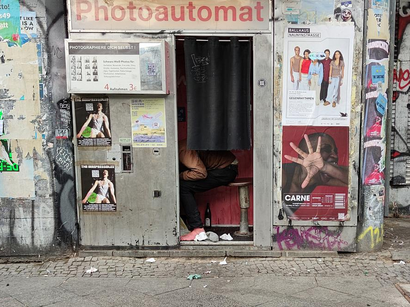 Obdachloser in Photoautomat (Archiv) - Foto: über dts Nachrichtenagentur