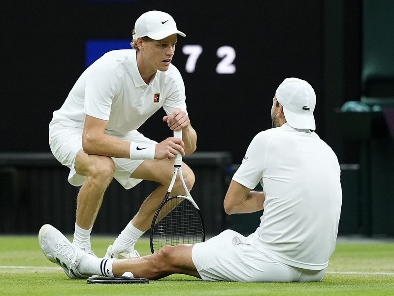 Worüber genau er mit Königin Camilla sprach, wollte Novak Djokovic nicht verraten. - Foto: Jordan Pettitt/PA Wire/dpa