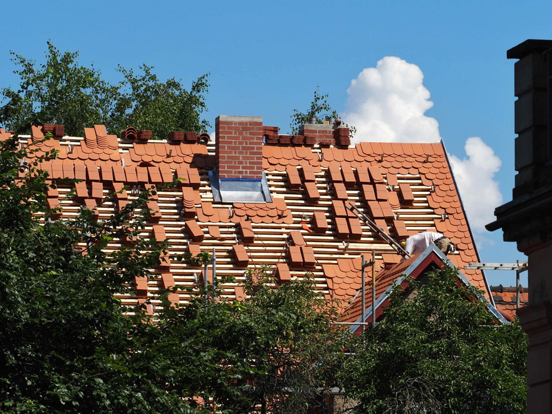 Für den klimagerechten Umbau aller deutschen Wohnimmobilien wären laut einer Studie rund 1,4 Billionen Euro nötig. (Archivbild) - Foto: Soeren Stache/dpa-Zentralbild/dpa