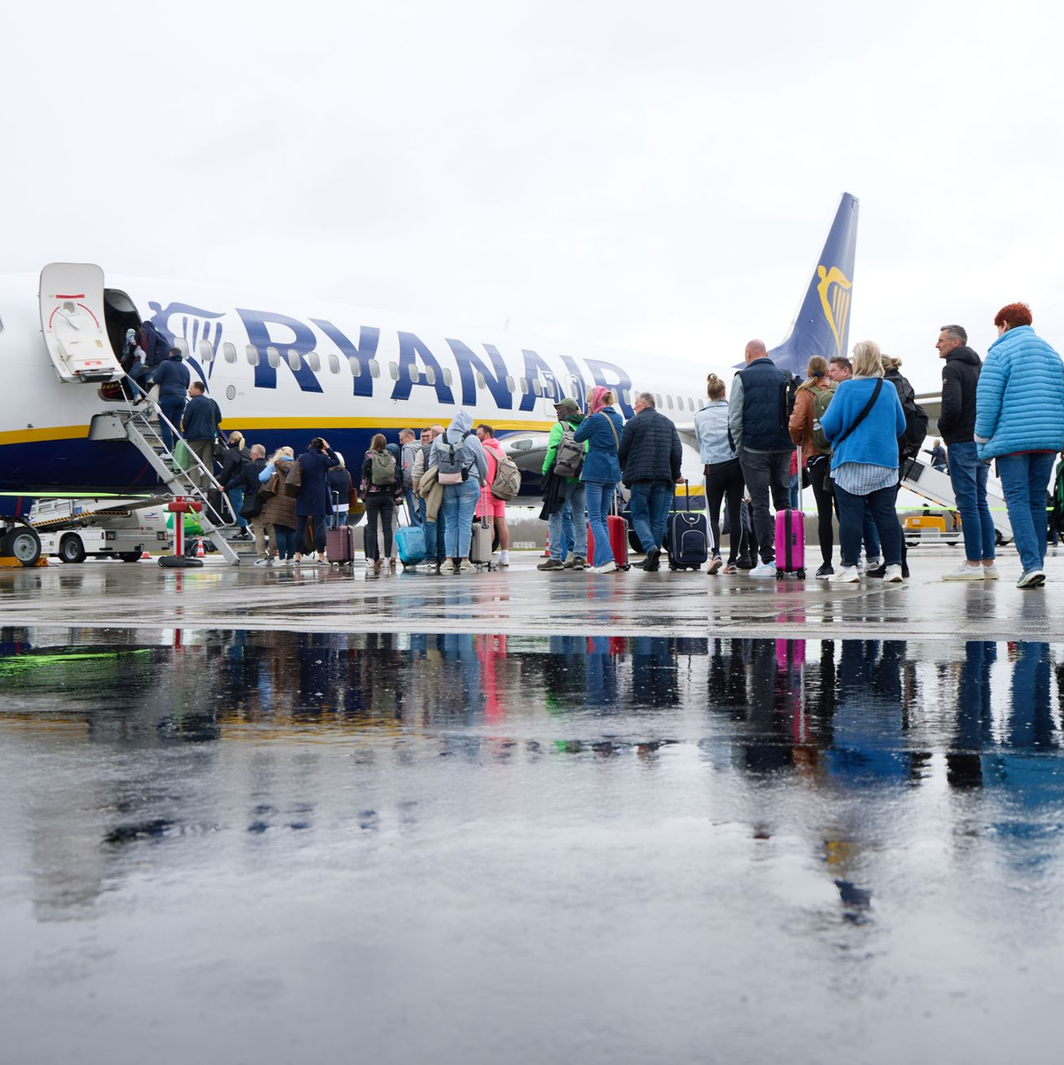 Ryanair macht sich an deutschen Flughäfen rar.  - Foto: Georg Wendt/dpa