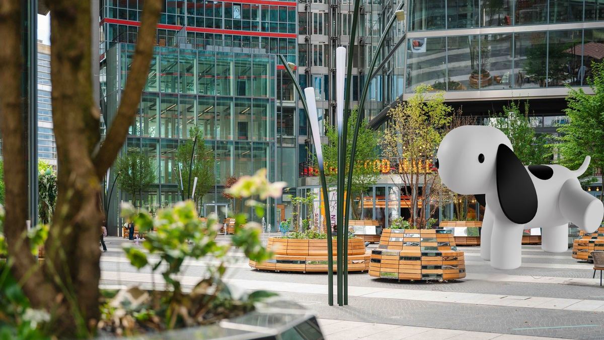 25 Jahre Architektur-Ikone am Potsdamer Platz / Das Center feiert mit Adrenalin, Musik und riesigen Tiergarten Creatures - Foto: presseportal.de
