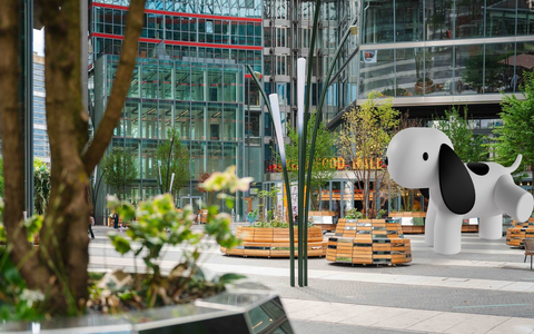 25 Jahre Architektur-Ikone am Potsdamer Platz / Das Center feiert mit Adrenalin, Musik und riesigen Tiergarten Creatures - Foto: presseportal.de