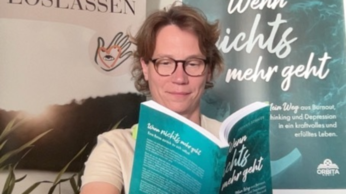 Burnout-Bestseller: Wie Stefanie Schnier mit ehrlichen Worten Amazon erobert / Stefanie Schnier erzählt unverblümt von ihrem Weg aus Burnout - und trifft damit einen Nerv in der Gesellschaft - Foto: presseportal.de