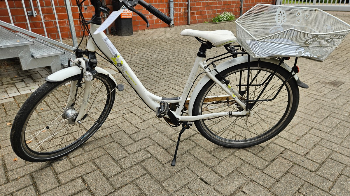 POL-DH: --- Syke, Polizei sucht Fahrradeigentümer - Martfeld, Einbrecher verscheucht - Bassum, Frontal gegen Baum --- - Foto: presseportal.de