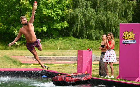 ProSieben und Joyn bringen die Kult-Gameshow Crash Games mit vertrauter Stimme, neuen Fieldreportern und sturzgefĂ€hrdeten Reality-Teams zurĂŒck - Foto: Joyn/Willi Weber, presseportal.de ProSieben und Joyn bringen die Kult-Gameshow Crash Games mit vertrauter Stimme, neuen Fieldreportern und sturzgefĂ€hrdeten Reality-Teams zurĂŒck - Foto: Joyn/Willi Weber, presseportal.de