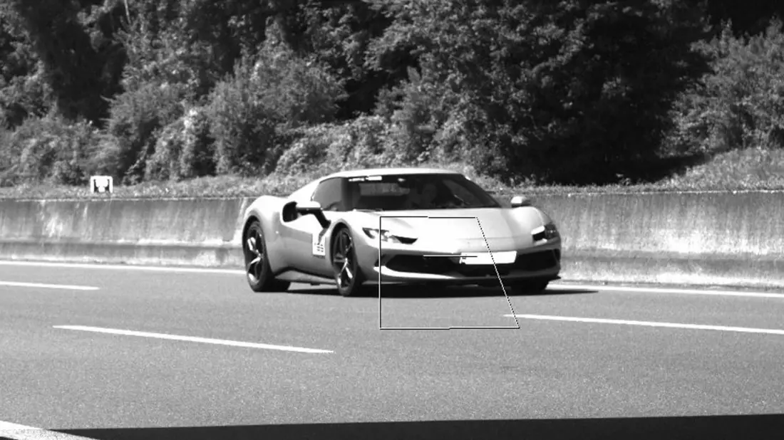 POL-MS: Ferrari-Fahrer mit 69 km/h zu schnell auf der A 1 - Polizei stoppt 58-Jährigen mit Fake-Kennzeichen - Bild: presseportal.de