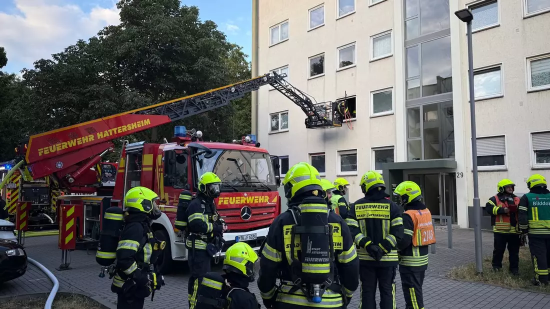 Feuerwehr MTK: Drei Einsätze am Dienstag - Schlimmeres bei Küchenbrand verhindert - Bild: presseportal.de