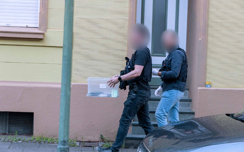 Nordrhein-Westfalens Innenminister Herbert Reul (CDU) sagte, die Polizei habe mögliche Terrortaten gestoppt. - Foto: Justin Brosch/dpa Nordrhein-Westfalens Innenminister Herbert Reul (CDU) sagte, die Polizei habe mögliche Terrortaten gestoppt. - Foto: Justin Brosch/dpa