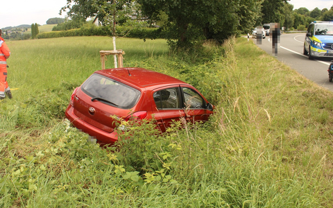 POL-RBK: Kürten - Pkw-Fahrerin bei Alleinunfall schwer verletzt - Foto: presseportal.de