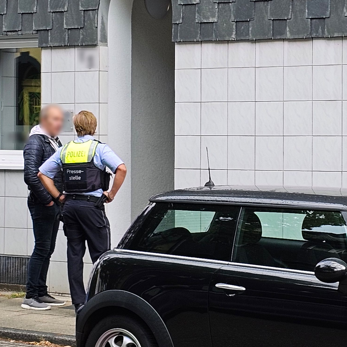 Bei einer Anti-Terror-Razzia in Essen ist ein 27-Jähriger festgenommen worden. - Foto: Markus Gayk/dpa