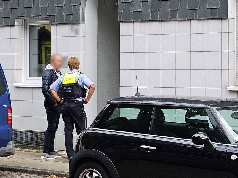 Bei einer Anti-Terror-Razzia in Essen ist ein 27-Jähriger festgenommen worden. - Foto: Markus Gayk/dpa