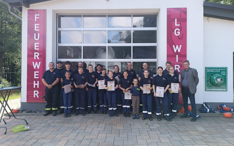 FW-OE: Erste Jugendflamme in der Gemeinde Kirchhundem erfolgreich bestanden - Foto: presseportal.de