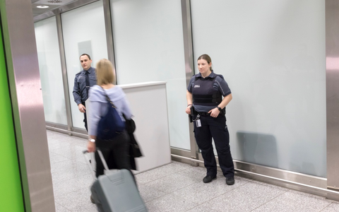 HZA-HST: Reisetipps vom Zoll ./. So bleibt die Rückkehr aus dem Urlaub stressfrei - Foto: presseportal.de HZA-HST: Reisetipps vom Zoll ./. So bleibt die Rückkehr aus dem Urlaub stressfrei - Foto: presseportal.de