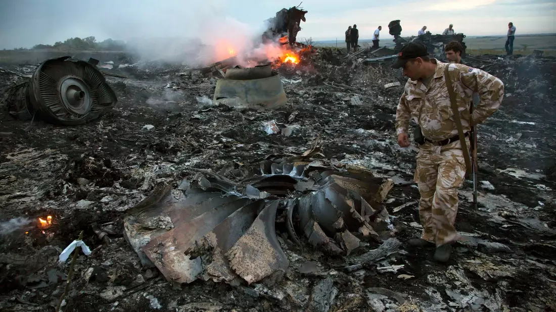 Elf Jahre ist der Abschuss der Passagiermaschine über der Ostukraine bereits her. (Archivbild) - Bild: Dmitry Lovetsky/AP/dpa