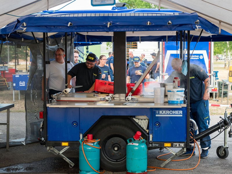 THW HH MV SH: Technisches Hilfswerk unterstützt bei Waldbränden in Sachsen und Thüringen - Kräfte aus Hamburg, Mecklenburg-Vorpommern und Schleswig-Holstein im Einsatz - Foto: presseportal.de