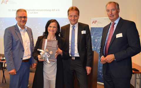 Gitta Connemann: Wir brauchen Brückenbauer wie die AIF - Foto: presseportal.de