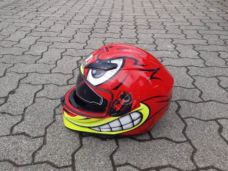 POL-KA: (KA) Stutensee - Verkehrsunfallflucht mit mutmaßlich gestohlenem Motorrad - Polizei sucht Zeugen - Foto: presseportal.de